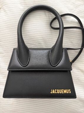 Jacquemus Le Chiquito Moyen Bag - Worn once!!!!